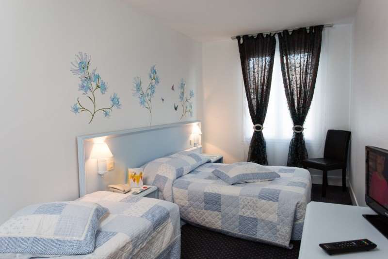 Hotel Le Beffroi Dreux Bilik gambar