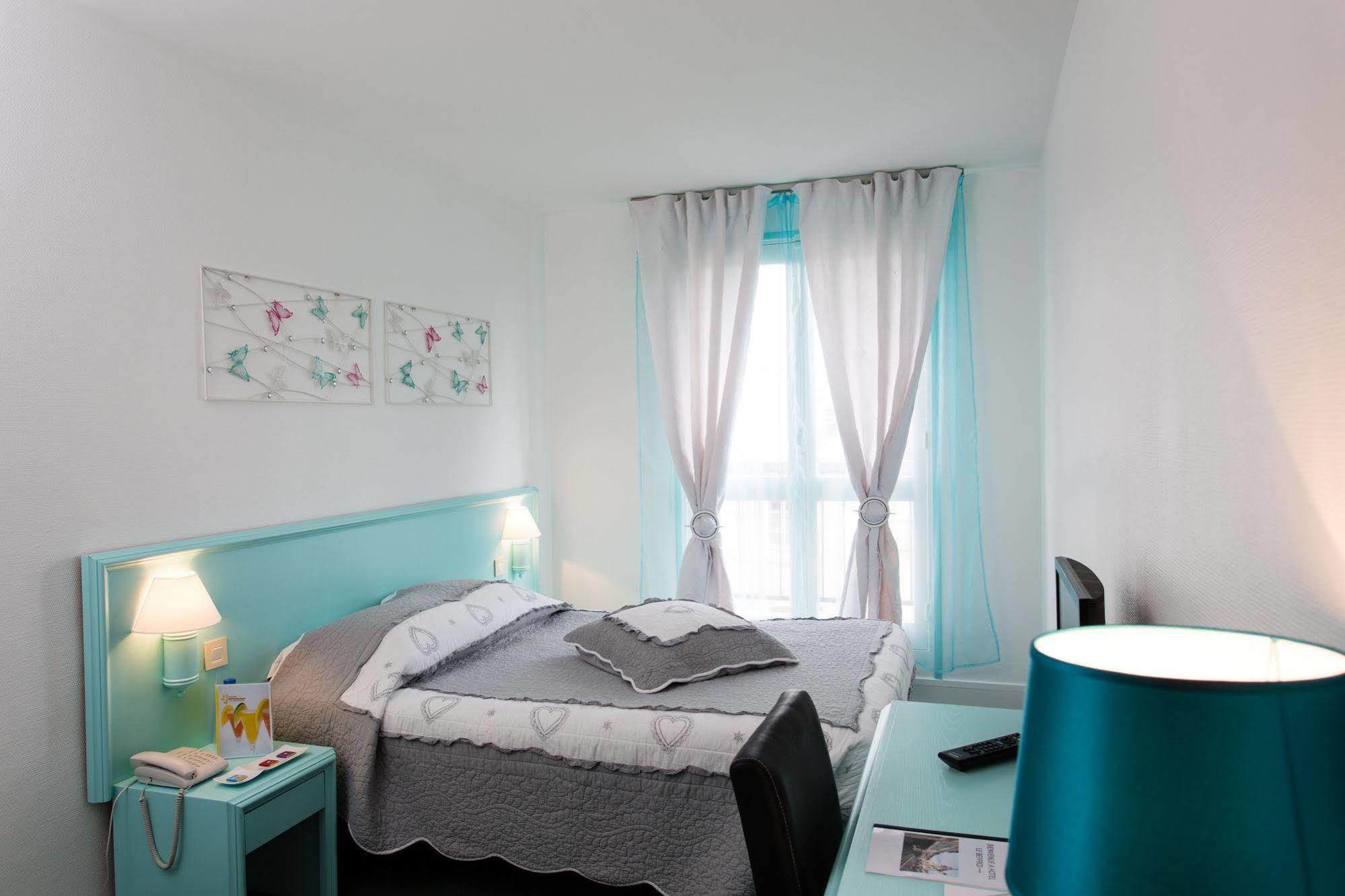 Hotel Le Beffroi Dreux Luaran gambar